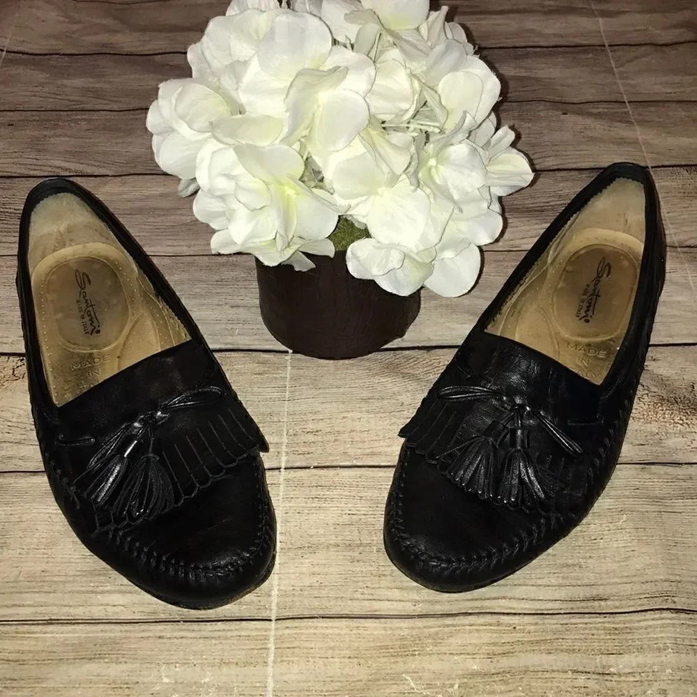 Santoni Black Leather Loafers Tassel Detail